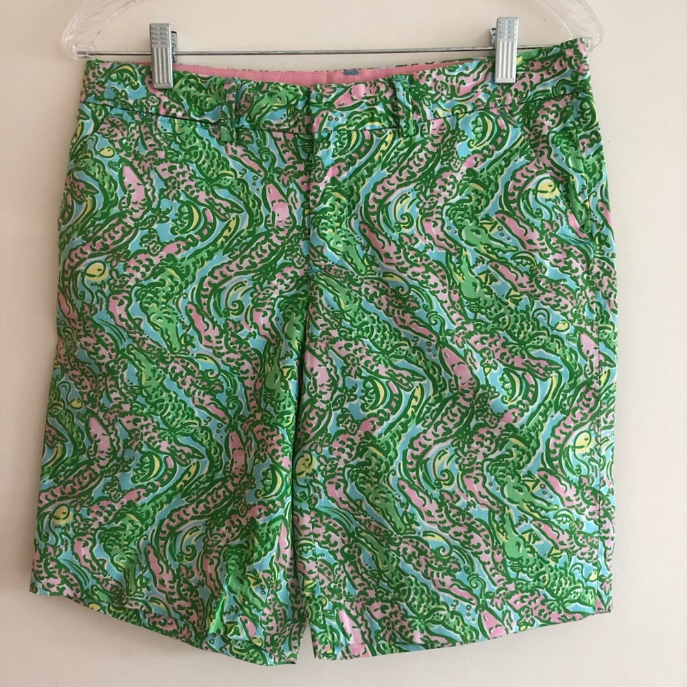 Lilly Pulitzer Avenue Short in Chomp Chomp Pattern